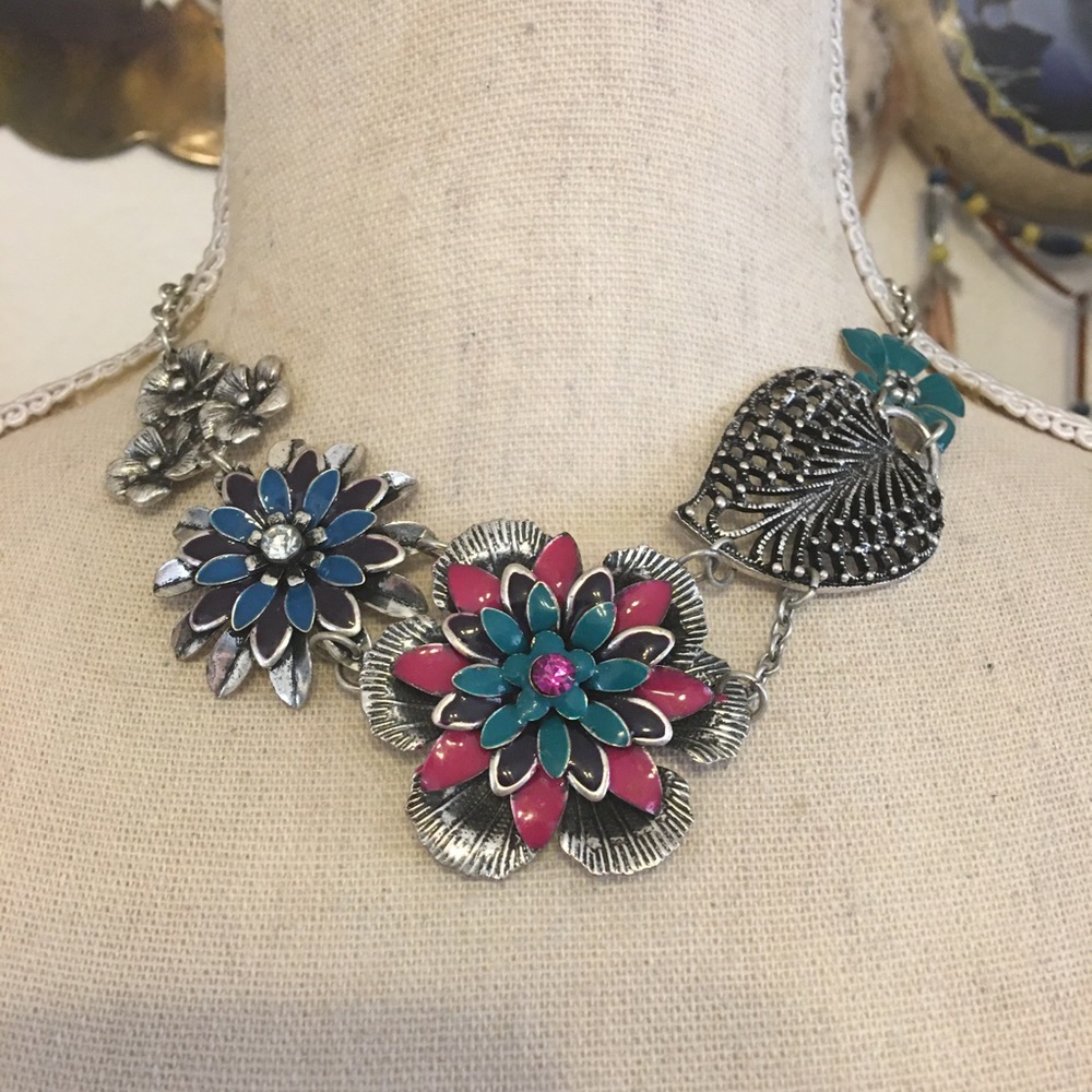 Enamel floral rhinestone accent necklace